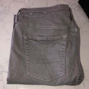 Grey High-Waisted Jeggings